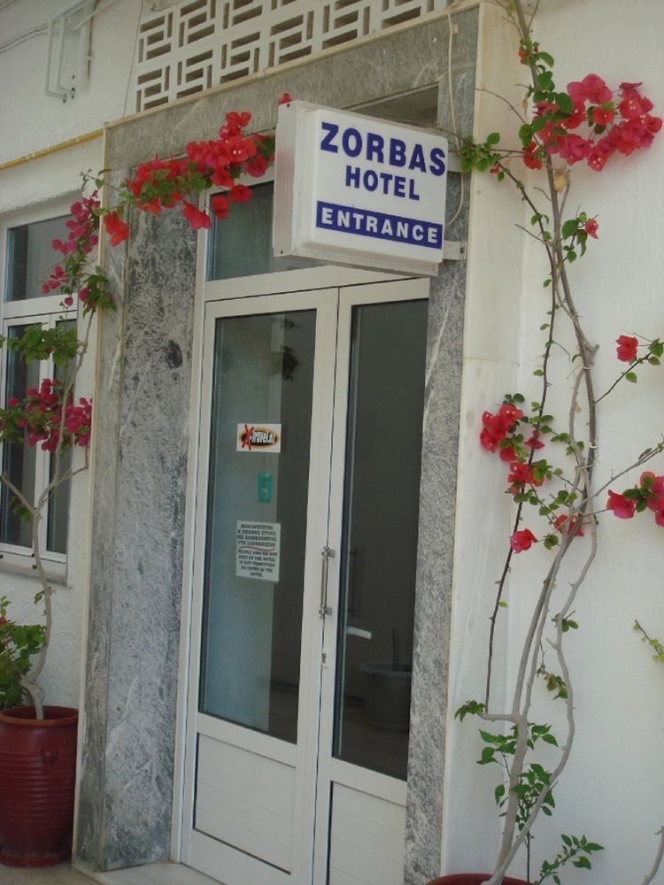 Zorbas Hotel Chersonissos Buitenkant foto
